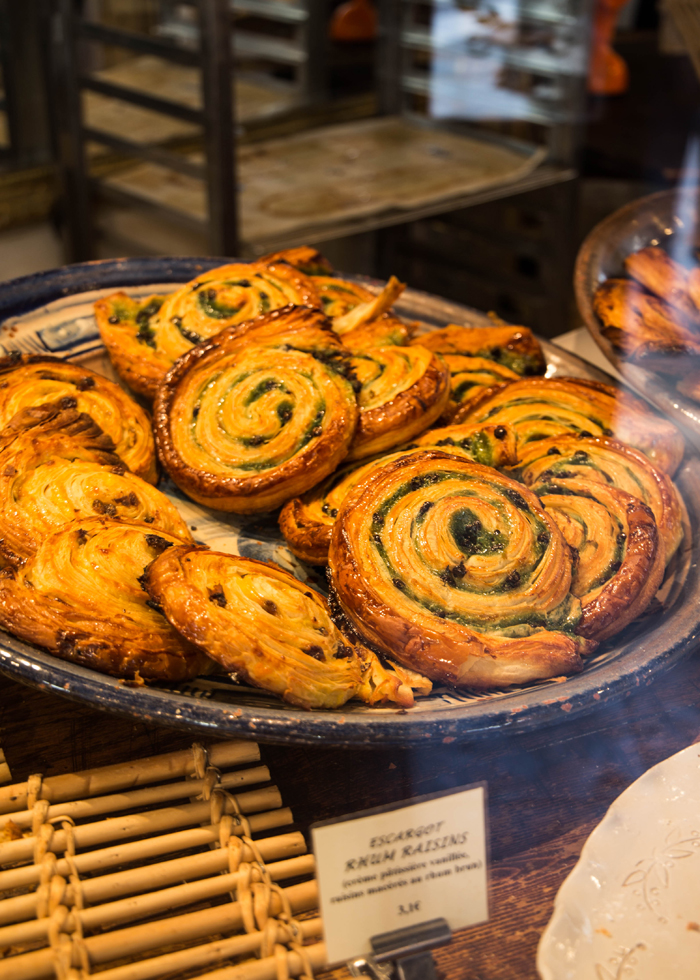 伝統的な製法にこだわるDU PAIN ET DES IDEESデュ・パン・エ・デ・ジデ